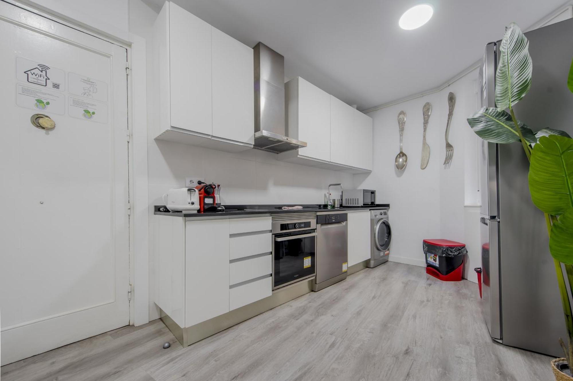 Maravilloso Piso En La Latina - Centro De Madrid Eksteriør billede